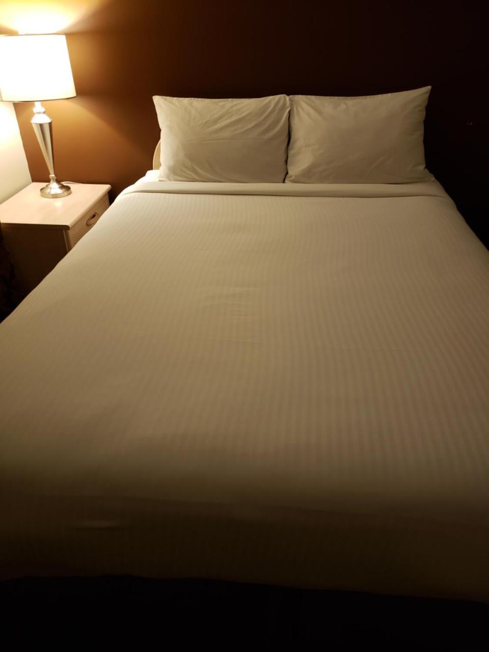 Shemron Suites Hotel Deep River ภายนอก รูปภาพ