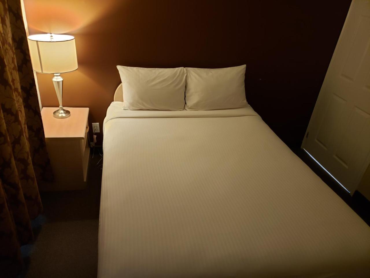 Shemron Suites Hotel Deep River ภายนอก รูปภาพ
