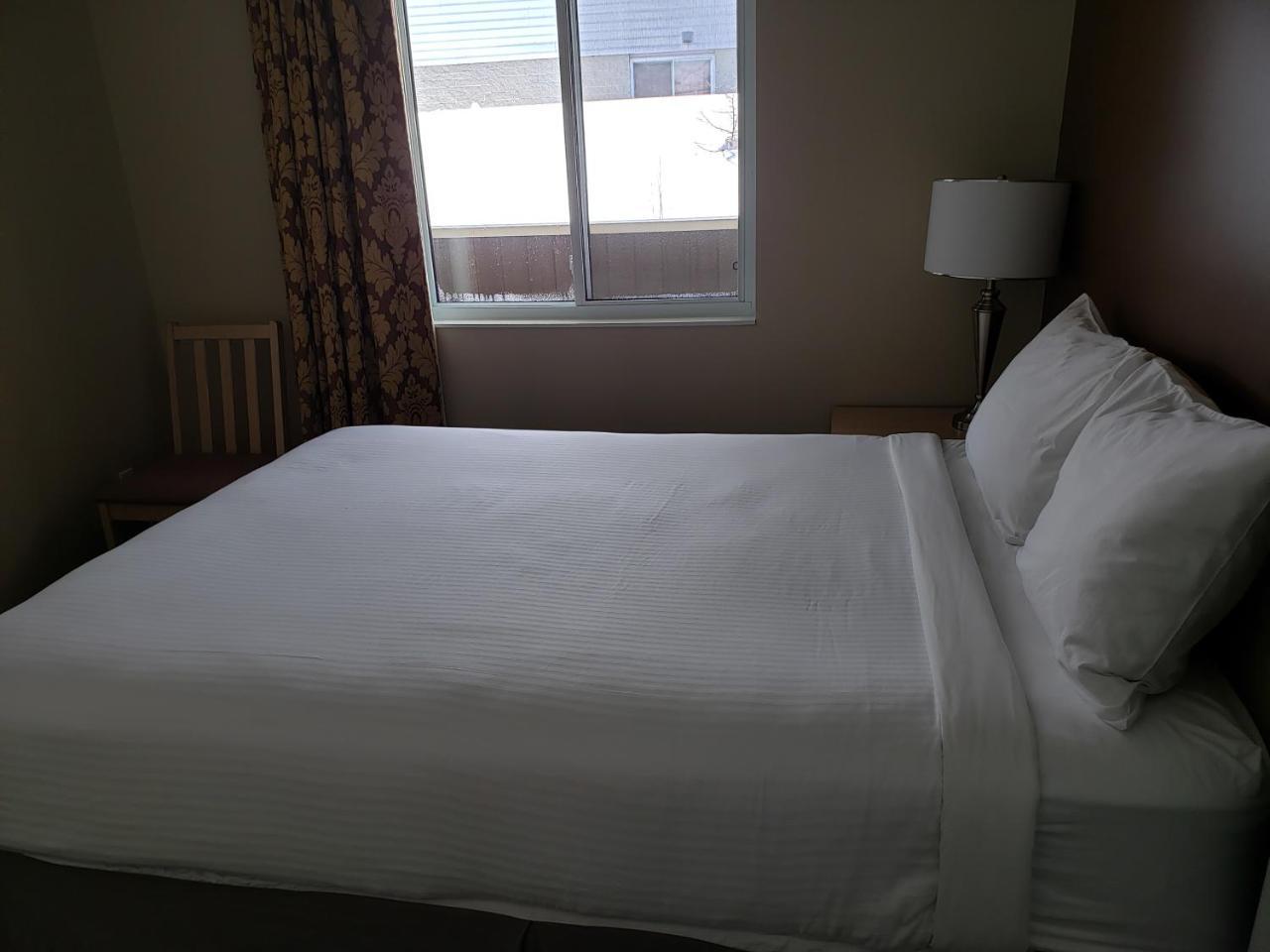 Shemron Suites Hotel Deep River ภายนอก รูปภาพ