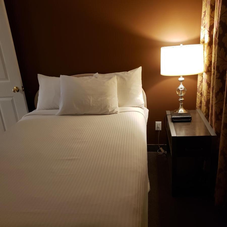 Shemron Suites Hotel Deep River ภายนอก รูปภาพ